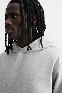 SWEAT À CAPUCHE BASIQUE