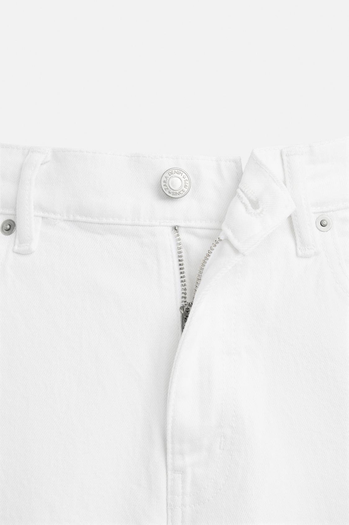 SHORT EN DENIM COUPE CLASSIQUE