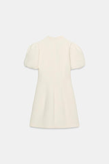 ROBE COURTE À MANCHES BOUFFANTES