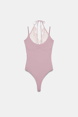 BODY HALTER AVEC DENTELLE COMBINÉE