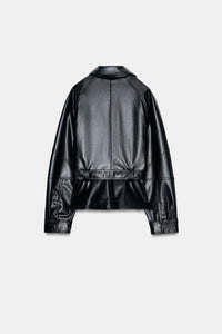 BLOUSON EN MATIÈRE SYNTHÉTIQUE AVEC CEINTURE