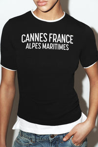 T-SHIRT À INSCRIPTION ET LISERES EN CONTRASTE