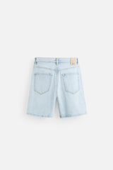 SHORT EN DENIM COUPE CLASSIQUE