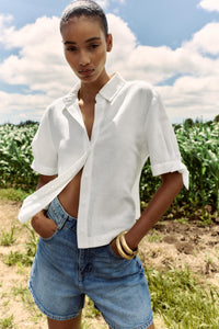 CHEMISE MANCHES COURTES AVEC LACETS EN RAMIE