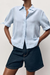 CHEMISE MANCHES COURTES AVEC LACETS EN RAMIE