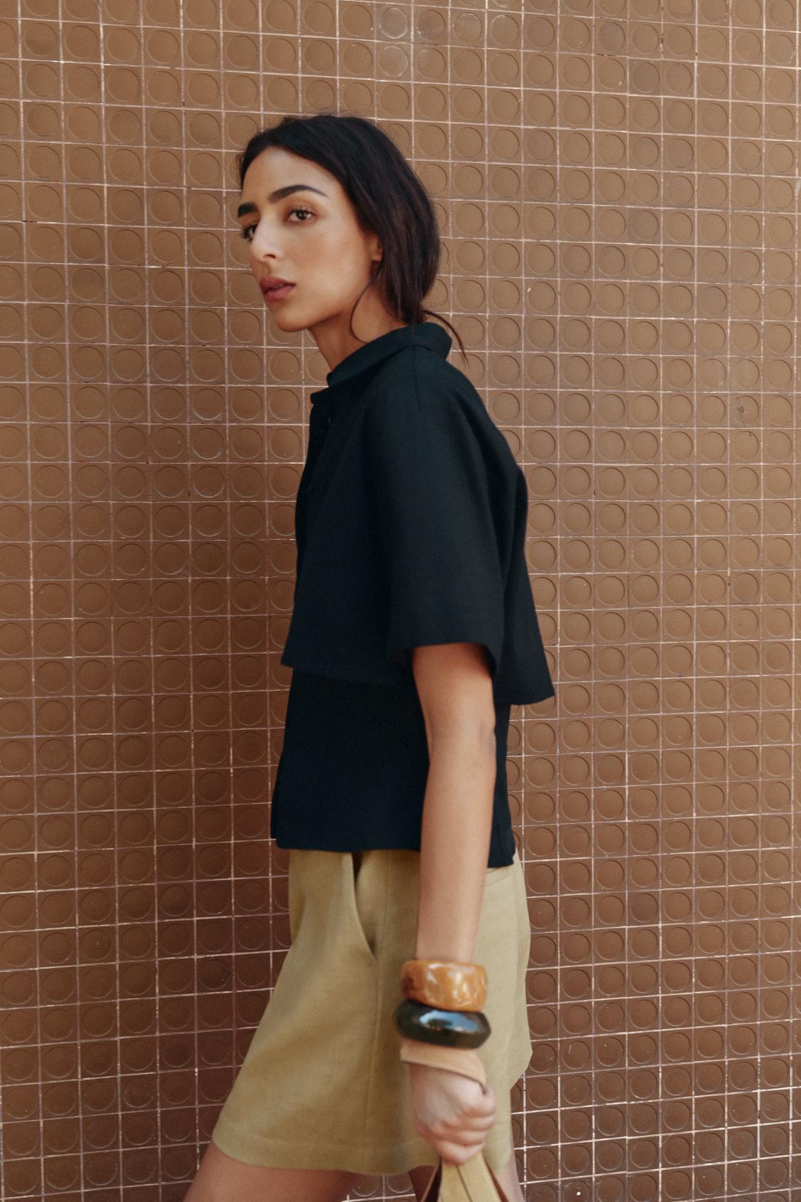 CHEMISE AJUSTÉE AVEC LIN DOUBLE ÉPAISSEUR