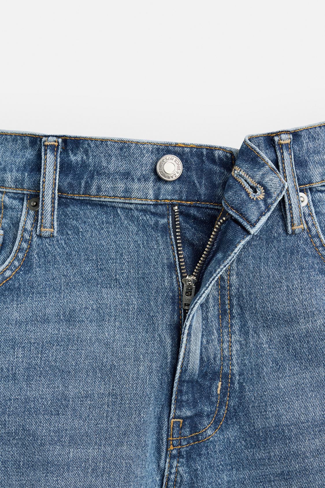 SHORT EN DENIM COUPE CLASSIQUE
