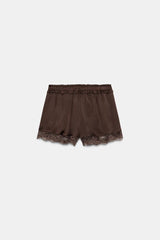SHORT AVEC DENTELLE COMBINÉE