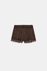 SHORT AVEC DENTELLE COMBINÉE
