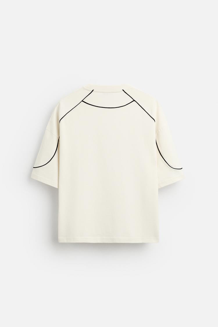 T-SHIRT NUMÉRO CONTRASTÉ