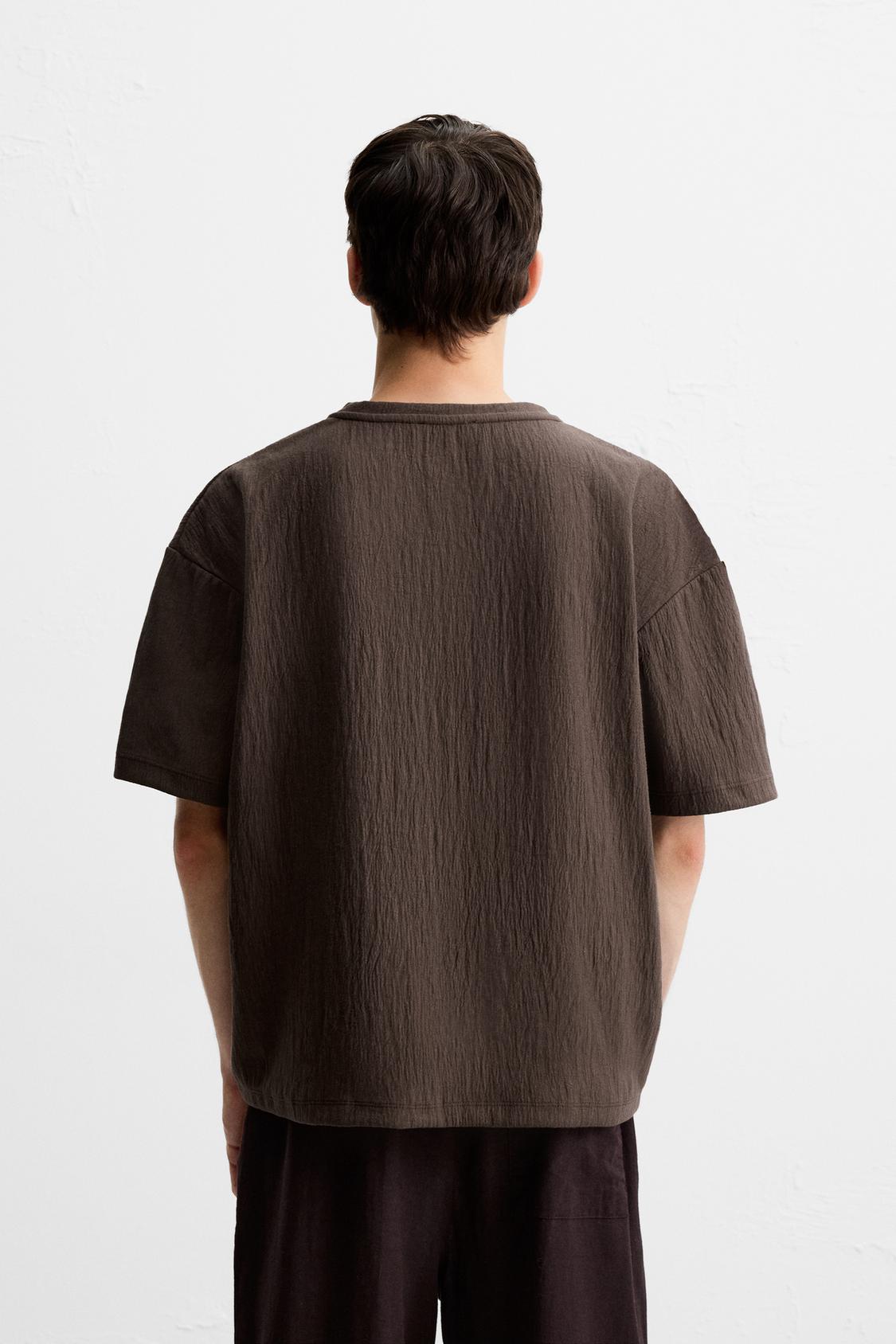 T-SHIRT RELAXED FIT STRUCTURÉ
