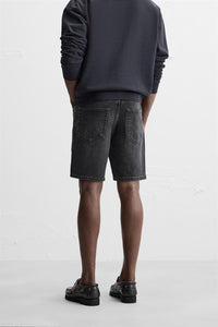 SHORT EN DENIM COUPE CLASSIQUE