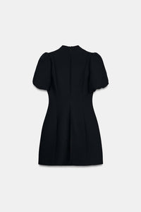 ROBE COURTE À MANCHES BOUFFANTES