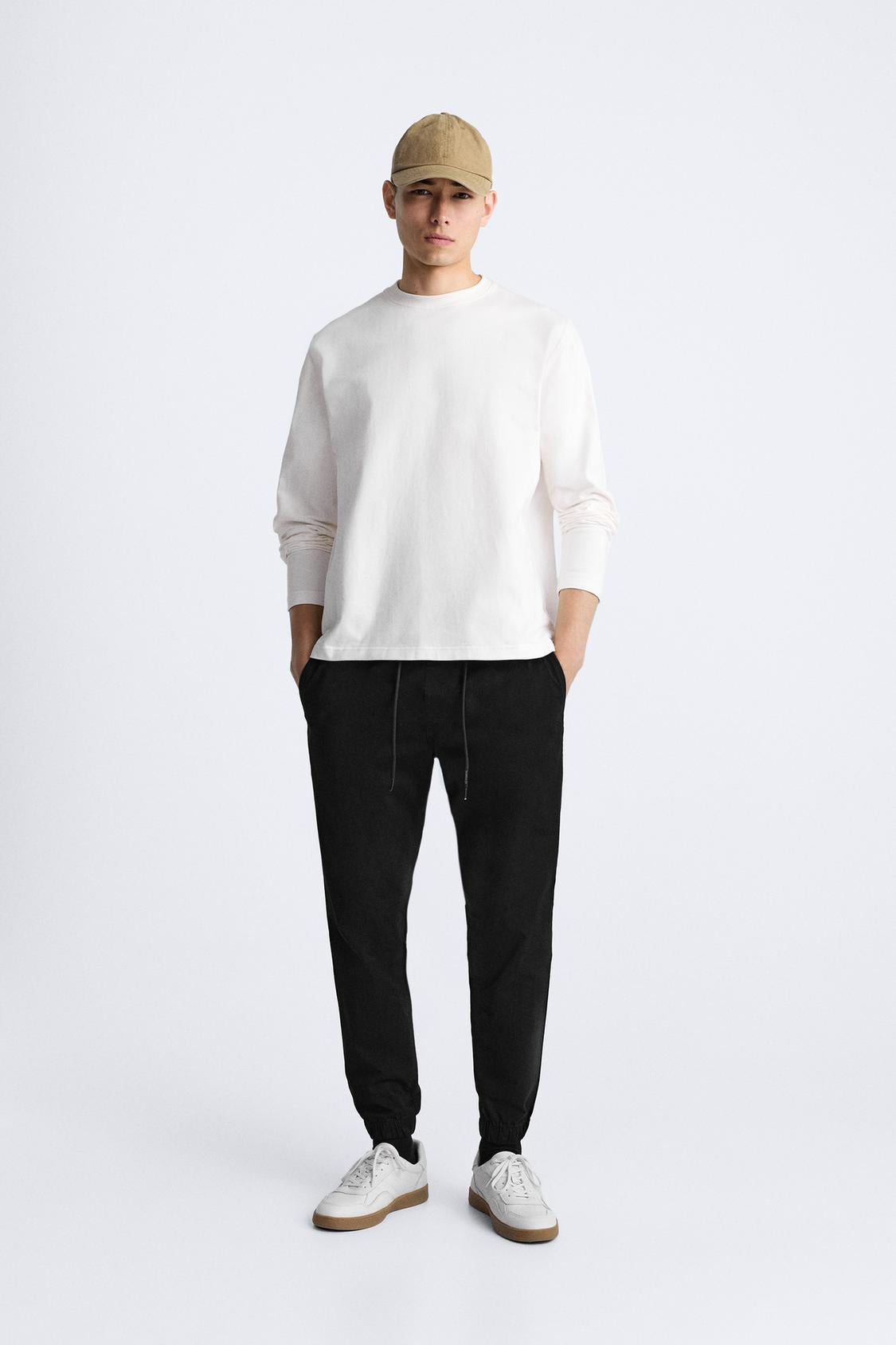 PANTALON DÉLAVÉ AVEC TAILLE JOGGING