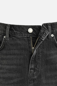SHORT EN DENIM COUPE CLASSIQUE