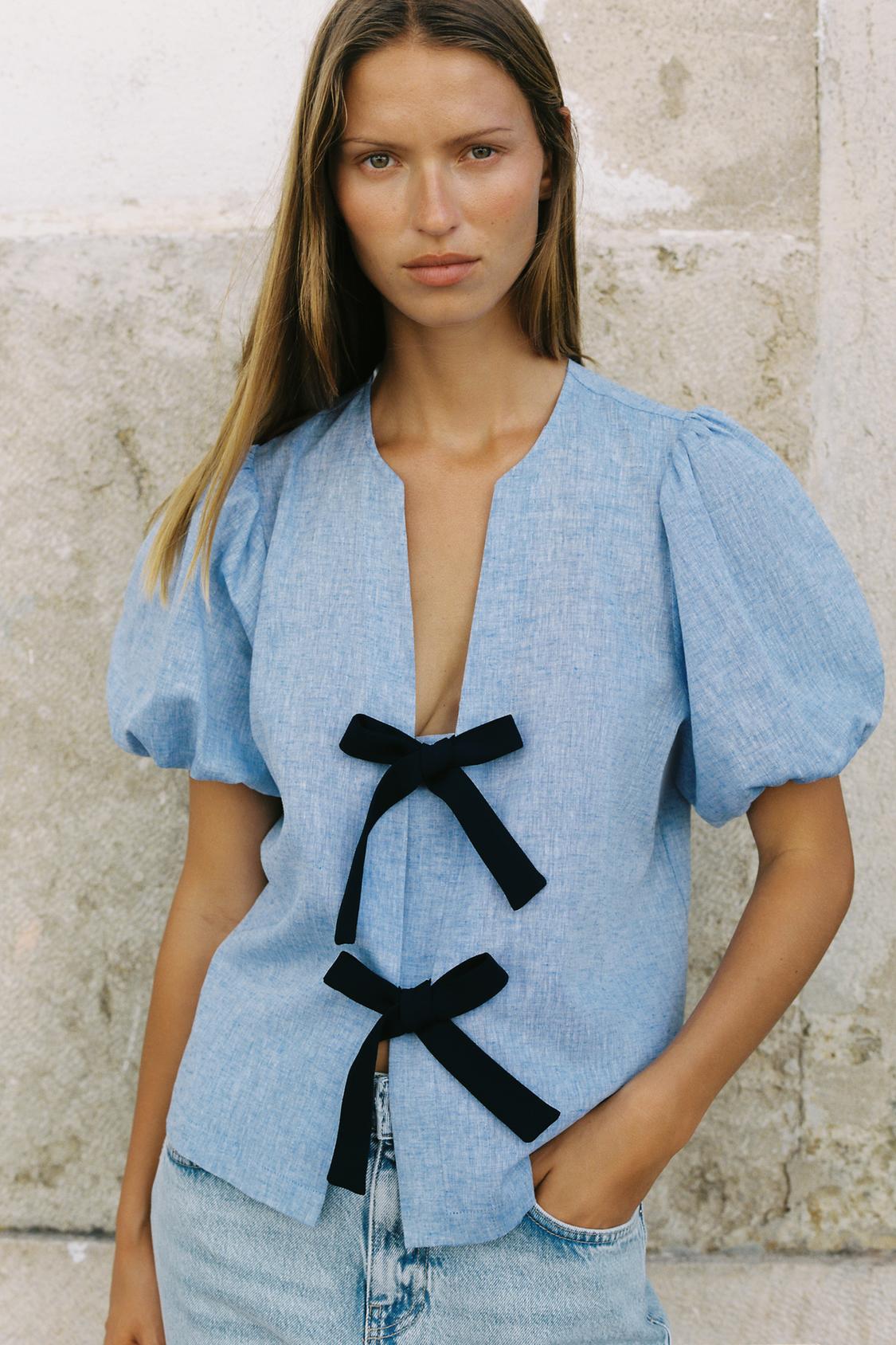 BLOUSE À LACETS AVEC LIN