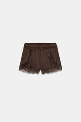 SHORT AVEC DENTELLE COMBINÉE