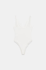 BODY AVEC DENTELLE