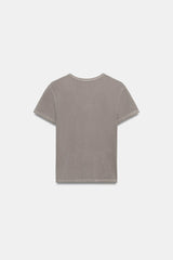 T-SHIRT MANCHES COURTES ET INSCRIPTION