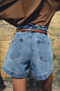 SHORT BAGGY AVEC CEINTURE