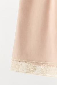 SHORT SATINÉ ET DENTELLE
