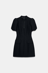 ROBE COURTE À MANCHES BOUFFANTES