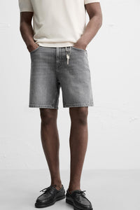 SHORT EN DENIM COUPE CLASSIQUE